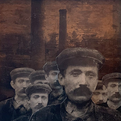 tableau avec les travailleurs d'une usine
